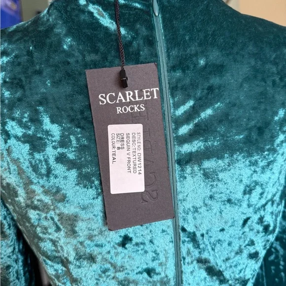 ASOS Emerald Green Velvet Dress- Brand New! - Picture 9 of 11